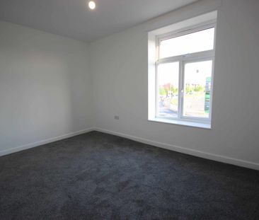 Kirkhall Lane - Photo 2