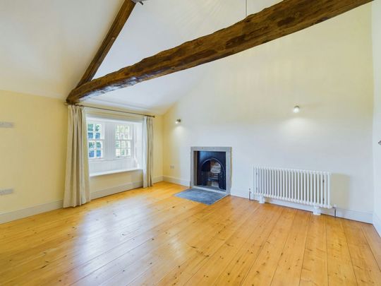 Semi-detached house to rent on - Photo 1