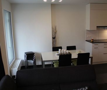 "An sonniger Lage mit grossem Balkon" - Photo 1