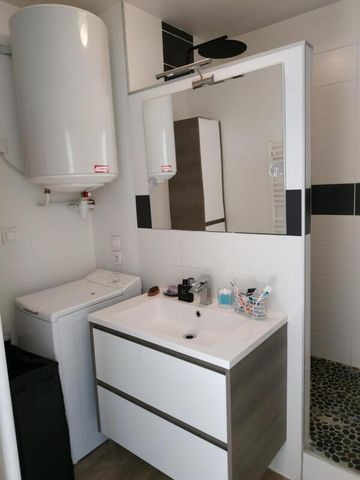 Location Appartement 2 pièces 37m² FLEURY LES AUBRAIS 45400 - Photo 5