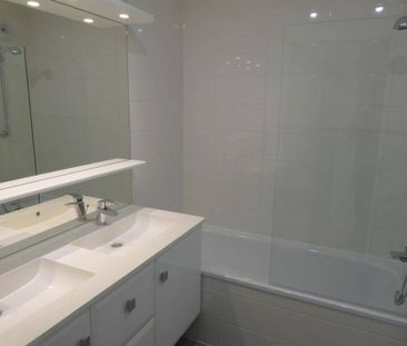 Location appartement t4 99 m² à Bègles (33130) Le Preche - Photo 2