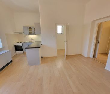 Pronájem bytu 4+kk 105 m² - Fotografie 3