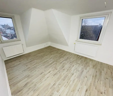 Helle renovierte Dachgeschoss 5 Zimmer Wohnung in Bochum Wattensche... - Foto 3