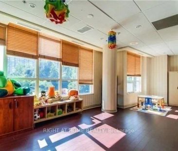 60 Byng Avenue #1301 - Photo 4