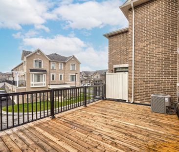 For Lease - 3102 Harasym Trail, Oakville, Ontario - Photo 4
