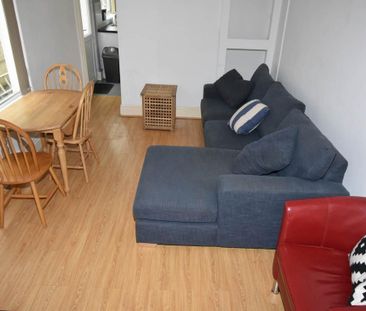 5 bedroom house to rent - Photo 1