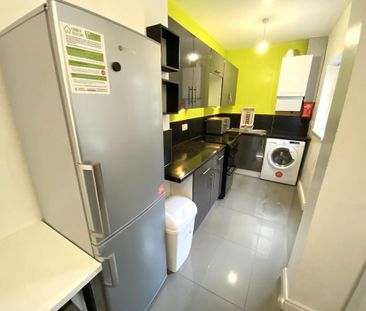 4 bedroom house share to rent - Photo 6