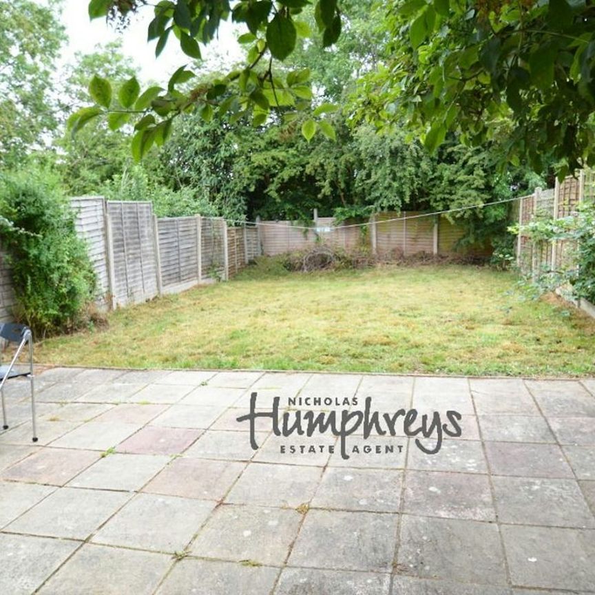Chilterns, Hatfield, AL10 - Photo 1