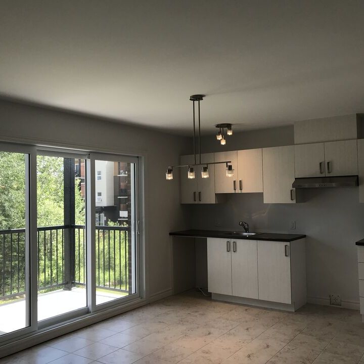 Splendide condo neuf au goût du jour Val-Bélair juillet ou août - Photo 1