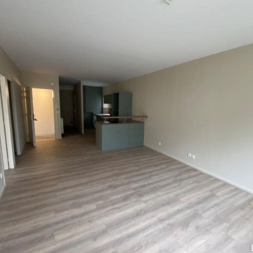 Location Appartement 4 pièces 66m² ROCHE LA MOLIERE 42230 - Photo 1