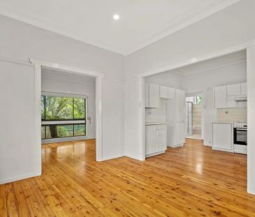 The Ideal Family Home - Conveniently located to all amenities - Photo 2