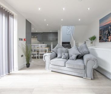 1 bedroom in a house share to rent - Photo 3
