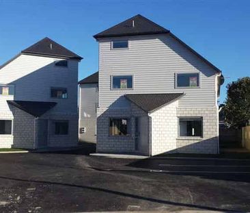 Fully Furnished Studio - Photo 5