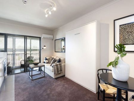 Modern One Bedroom Studio With Water Views - Photo 3