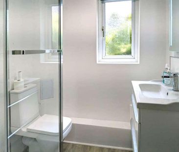 Joan Lawrence Place, Headington, Oxford, OX3 - Photo 3