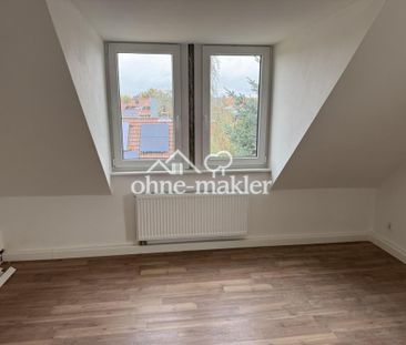 Dachgeschoss, 3 Zimmer, Südbalkon, Blick ins Grüne, frisch kernsaniert - Foto 1