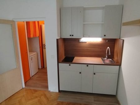 Pronájem bytu 1+kk 22 m² - Photo 3