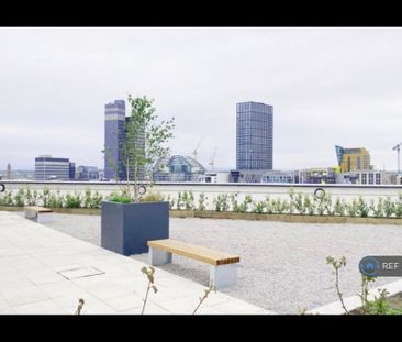 1 bedroom in a flat share to rent - Photo 5