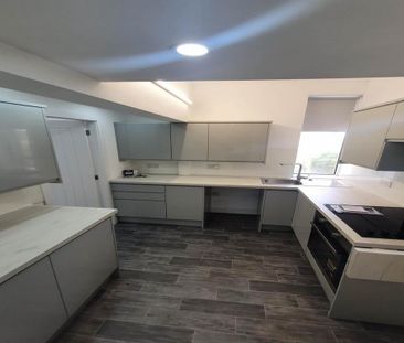 2 bedroom house to rent - Photo 1