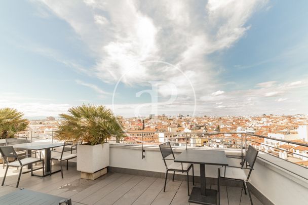 Flat for rent in Palacio (Madrid) - Photo 1