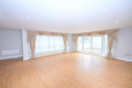 3 bedroom apartment to rent - Photo 5