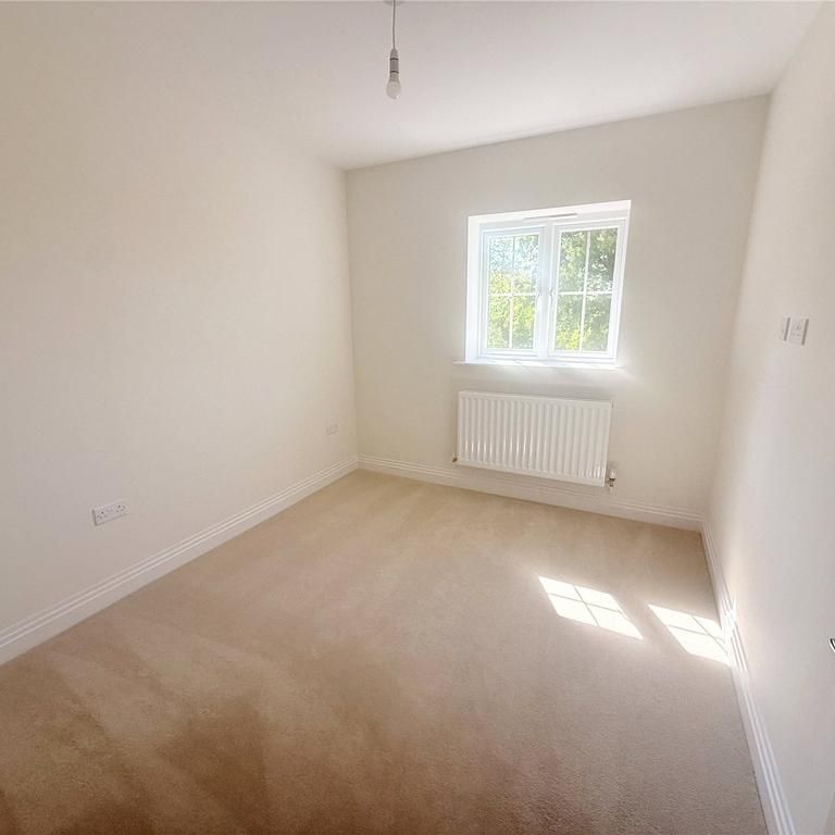 3 bedroom maisonette to rent - Photo 1