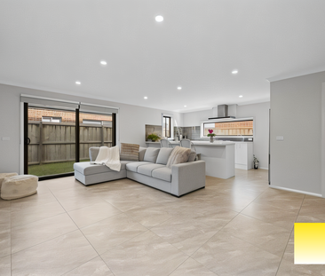 Double-Storey Delight Offering Comfort, Style, and Tranquil Surroundings - Photo 2 | Rentumo