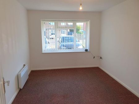 2 bedroom maisonette to rent - Photo 4