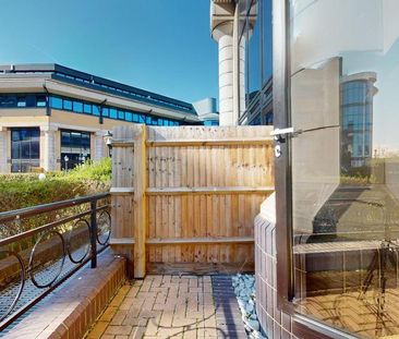 1 bedroom ground floor flat to rent - Photo 2