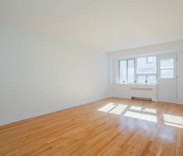 6275 Northcrest — 5 1/2 - Photo 3