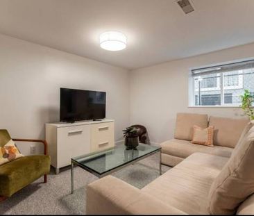 Fully Furnished Two Bedroom Suite, Short Term Rental - Photo 1