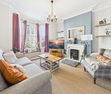 2 bedroom terraced house to rent - Photo 4