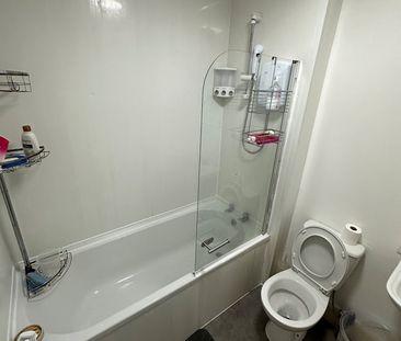 Room in a Shared Flat, Sauchiehall Street, G2 - Photo 6