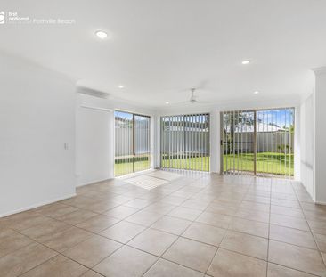 4 Bedroom House in Koala Beach - Photo 3