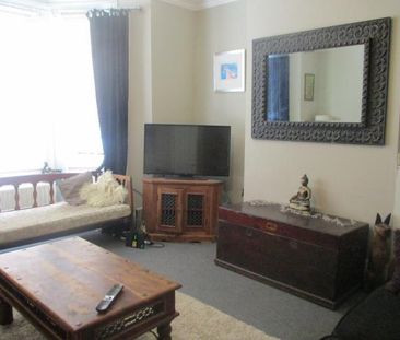 5 bedroom terraced house to rent - Photo 4