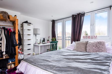 6 bedroom end of terrace house to rent - Photo 3