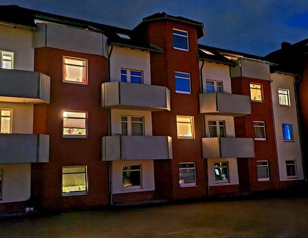 1Tolle 1 Zi. Wohnung in Gött. Wende mit großem Balkon/ großes Bad - Foto 1