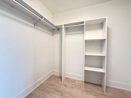 For Lease - 259 THE KINGSWAY N/A Unit# 225, Toronto, Ontario - Photo 1