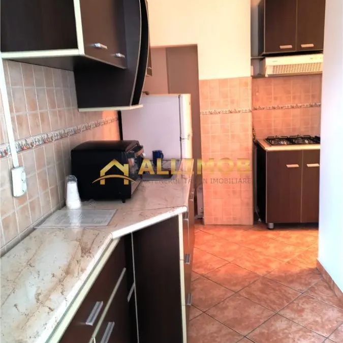 Garsoniera in Ploiesti, zona ultracentrala - Fotografie 1