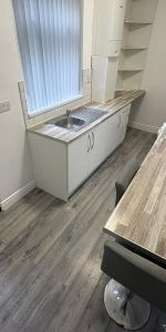 2 bed terraced house to rent in Vicarage Street, Stockton-on-Tees - Photo 3