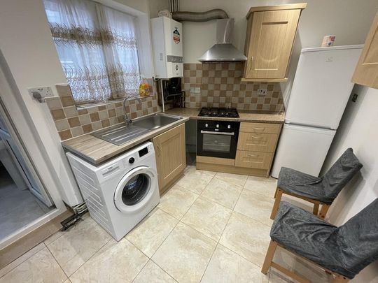 1 bedroom flat to rent - Photo 1