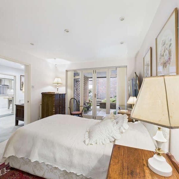 Dashwood Court, Aston Rowant, Watlington, Oxfordshire, OX49 - Photo 1