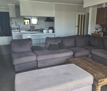 One Room in Boarding House - Papamoa - Photo 1