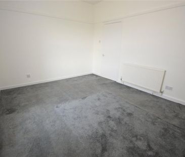 2 bedroom end of terrace house to rent - Photo 4