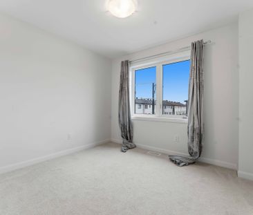 For Lease - 423 Silicon Way, Kanata, Ontario - Photo 6