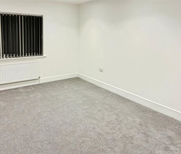 4 bedroom terraced house to rent - Photo 1