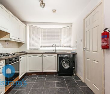 3 bed End Terraced House for Rent - Photo 6