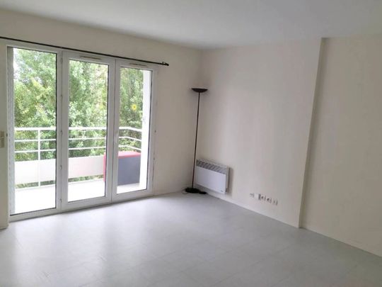 Location Appartement 1 pièces 29 m2 à Combs-la-Ville - Photo 1