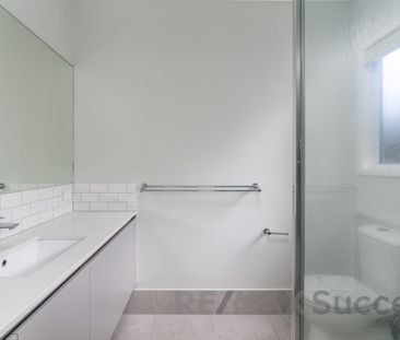 Modern, Low-Maintenance Living in a Quiet South Toowoomba Pocket - Photo 3