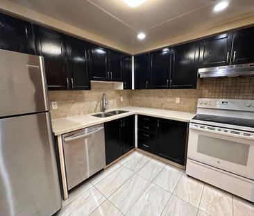 For Lease - 135 Hillcrest Avenue Unit# 710, Mississauga, Ontario - Photo 3